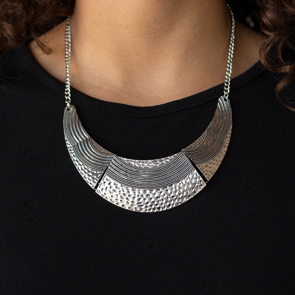 ❤️‍🔥5/$25❤️‍🔥 Utterly Untamable Silver Necklace